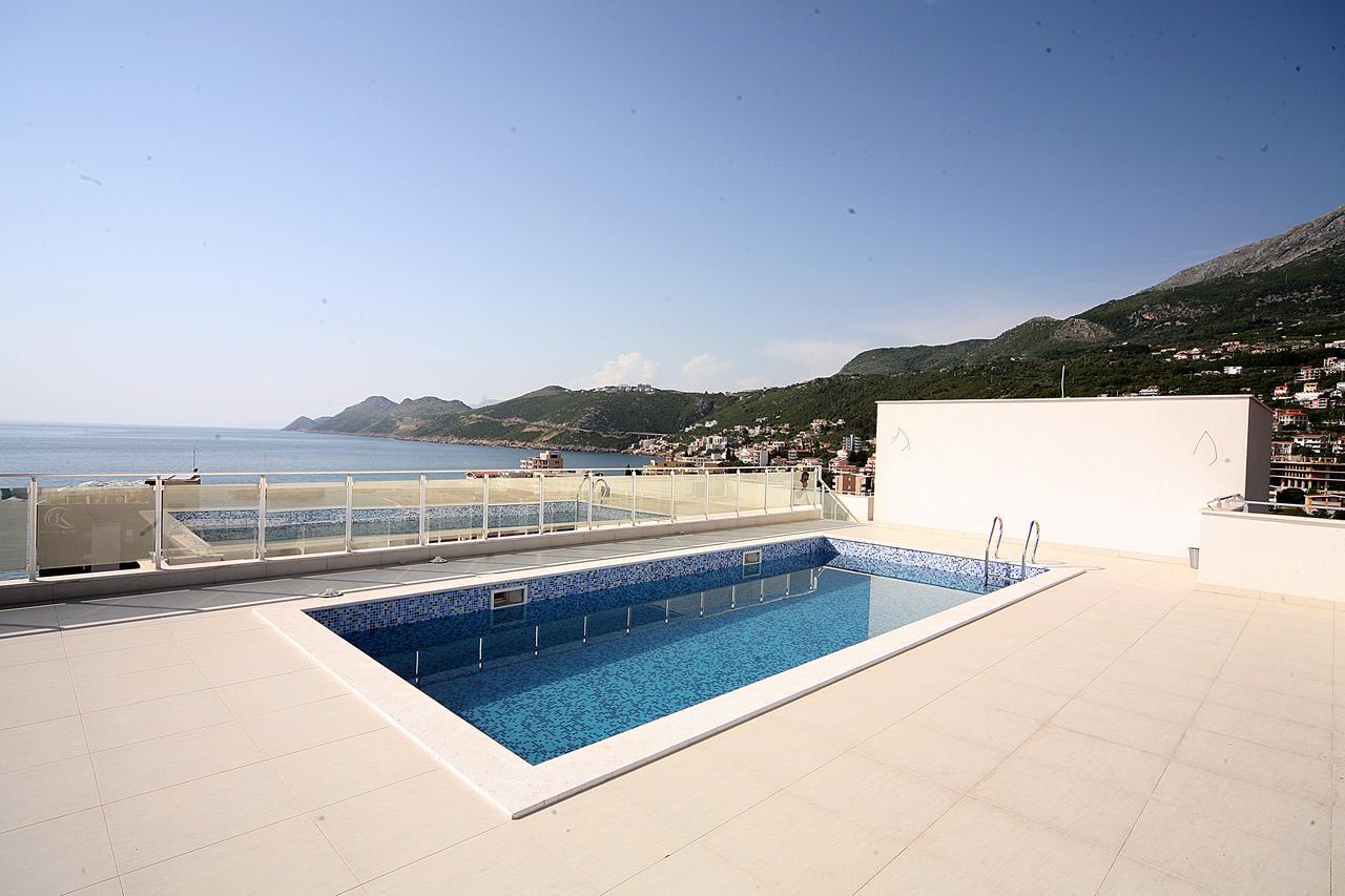 Sea Star Apartment Dobrá Voda Exterior foto