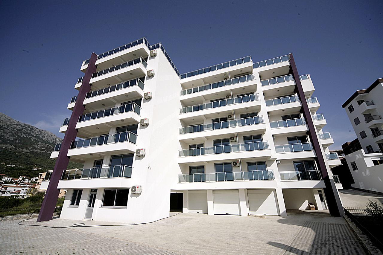 Sea Star Apartment Dobrá Voda Exterior foto