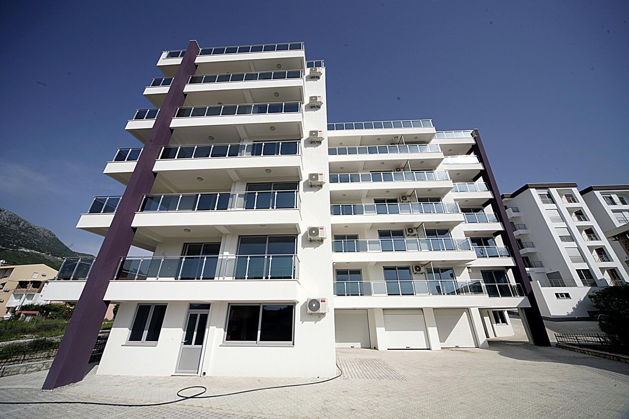 Sea Star Apartment Dobrá Voda Exterior foto